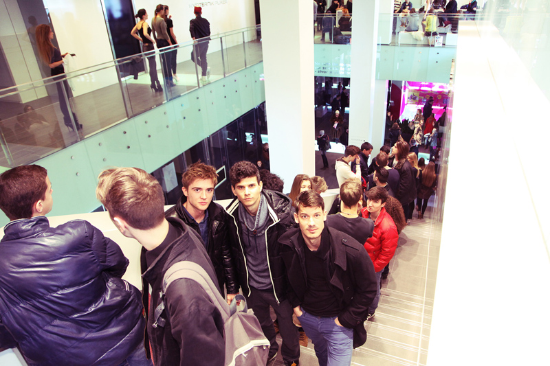 Cro a Porter casting