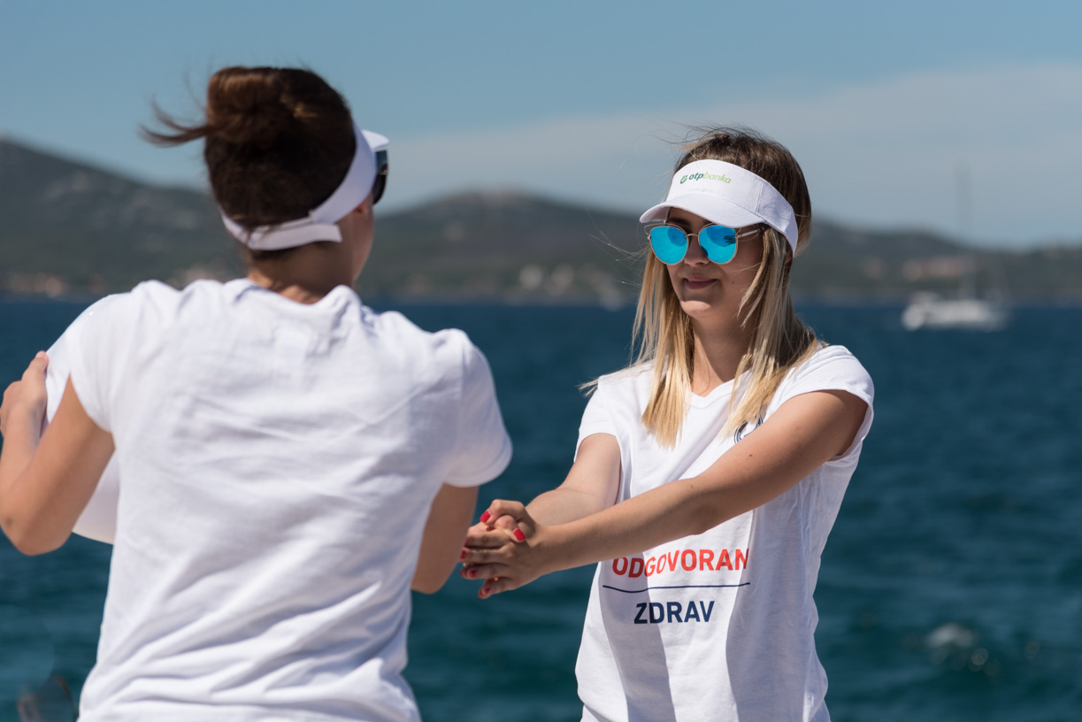 Stotinu vježbača na jutarnjem treningu Aktivne Hrvatske pozdravilo sunce Stotinu vježbača na jutarnjem treningu Aktivne Hrvatske pozdravilo sunce