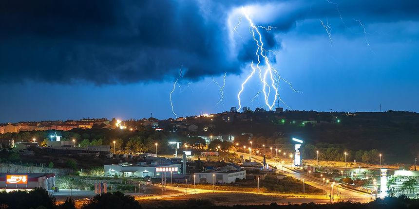 Munje nad Zadrom Munje nad Zadrom