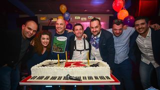 U Famous beach and grill baru Rockatansky bend proslavio je 20 godina djelovanja U Famous beach and grill baru Rockatansky bend proslavio je 20 godina djelovanja