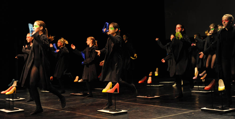 Zadar, 12.5.2012. snimio: Nenad Marčev
1. Zadarski plesni festival
(In memoriam Nives Šimatović-Predovan)
Dvorana Kazališta lutaka Zadar Zadar, 12.5.2012. snimio: Nenad Marčev
1. Zadarski plesni festival
(In memoriam Nives Šimatović-Predovan)
Dvorana Kazališta lutaka Zadar