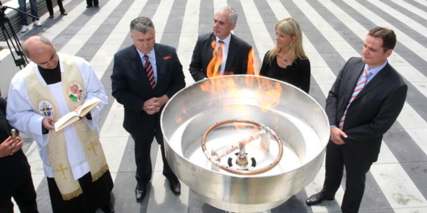 Zadar, 010612.
Danas je u Zadru odrazan svecani dogadjaj prikljucenja prvog korisnika na EVN-ovu plinsku distributivnu i opskrbnu mrezu u Zadru i Dalamciji. Prvi korisnici u Zadru su stanari POS-ovih zgrada na zadarskom predjelu Crvene kuce. EVN-ovu plins Zadar, 010612.
Danas je u Zadru odrazan svecani dogadjaj prikljucenja prvog korisnika na EVN-ovu plinsku distributivnu i opskrbnu mrezu u Zadru i Dalamciji. Prvi korisnici u Zadru su stanari POS-ovih zgrada na zadarskom predjelu Crvene kuce. EVN-ovu plins