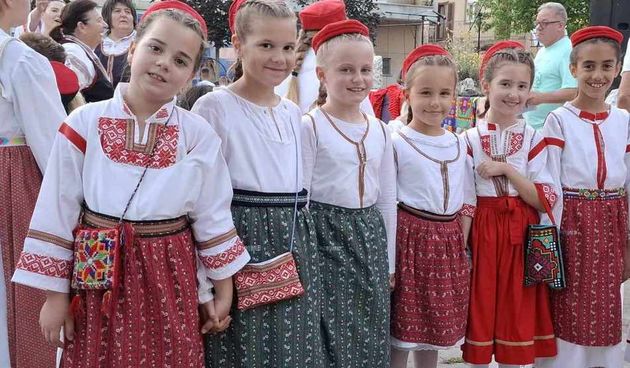 U Benkovcu održan kulturno umjetnički program ” Gradu na dar “