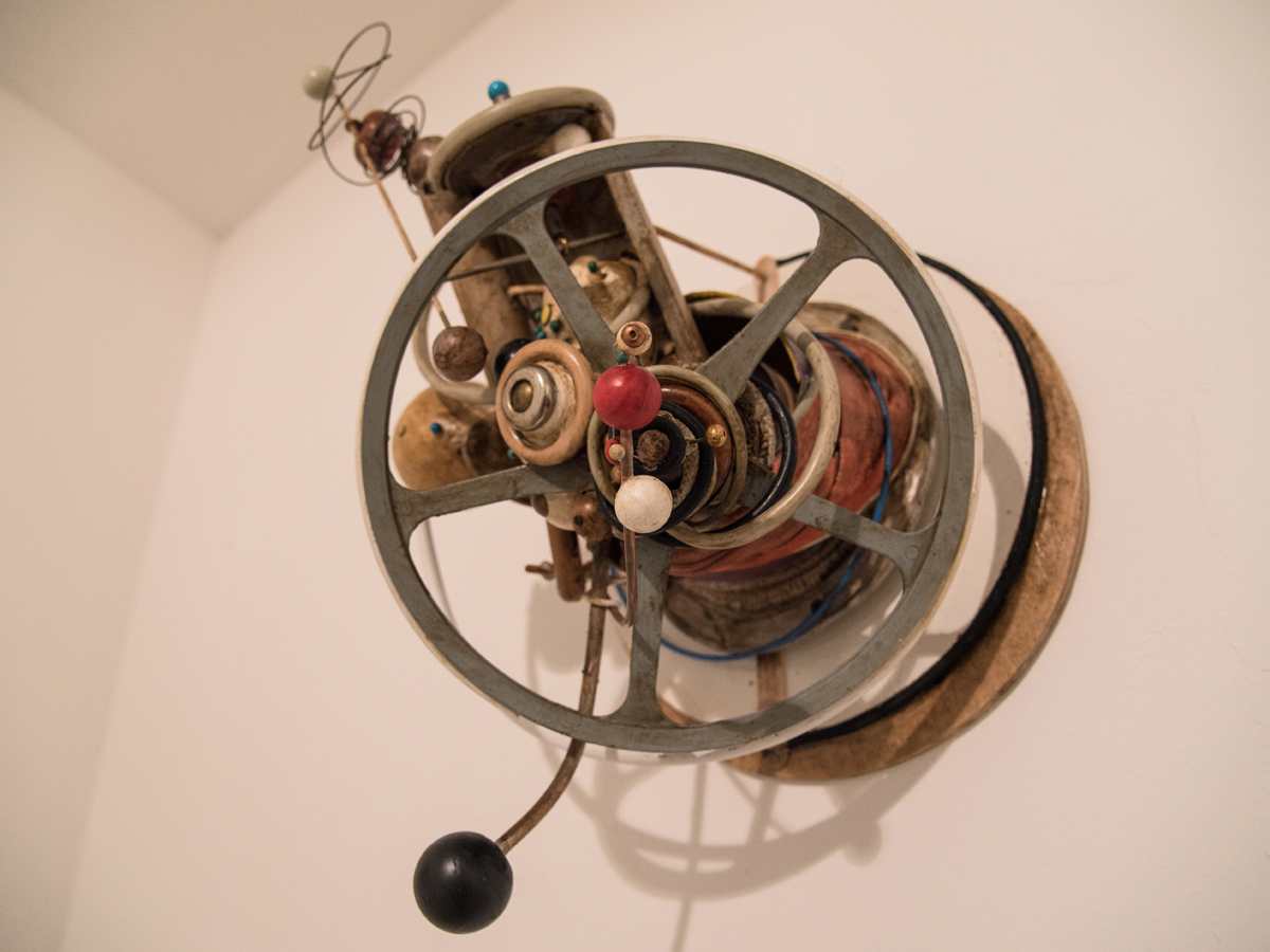 U biogradskom Zavičajnom muzeju otvorena je izložba radova Vedrana Karadže Tabulova pod nazivom “Mali intervali”