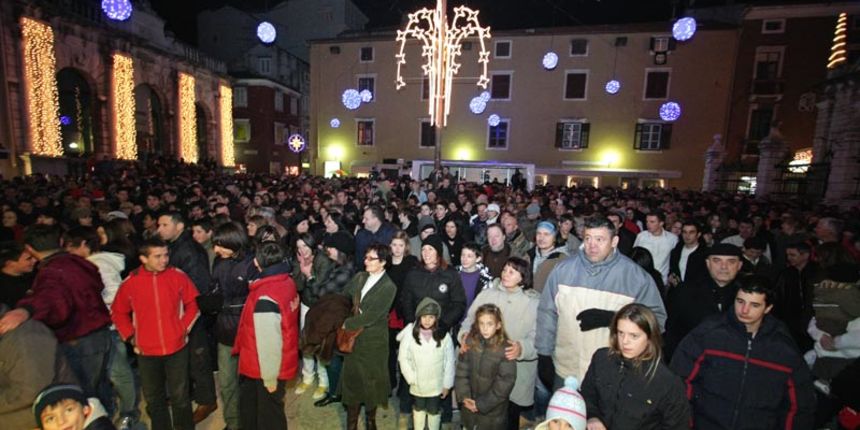 Doček Nove 2009. na Narodnom trgu (foto: Marin Gospić)