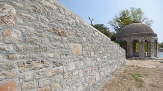 Pri kraju su radovi na obnovi prilaza fontani na Karmi.