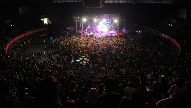 Zadar, 070510
U sklopu velike Gibonnijeve turneje Toleranca tour 2010, odrzan je koncert u Zadru u dvorani Kresimira Cosica na Visnjiku. 
Foto: Andrija Lucic / CROPIX