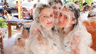 Odbojkaški turnir i pjena party u Bibnjama, foto: Leo Banić