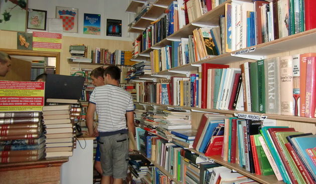 Antikvarijat Marul, knjige