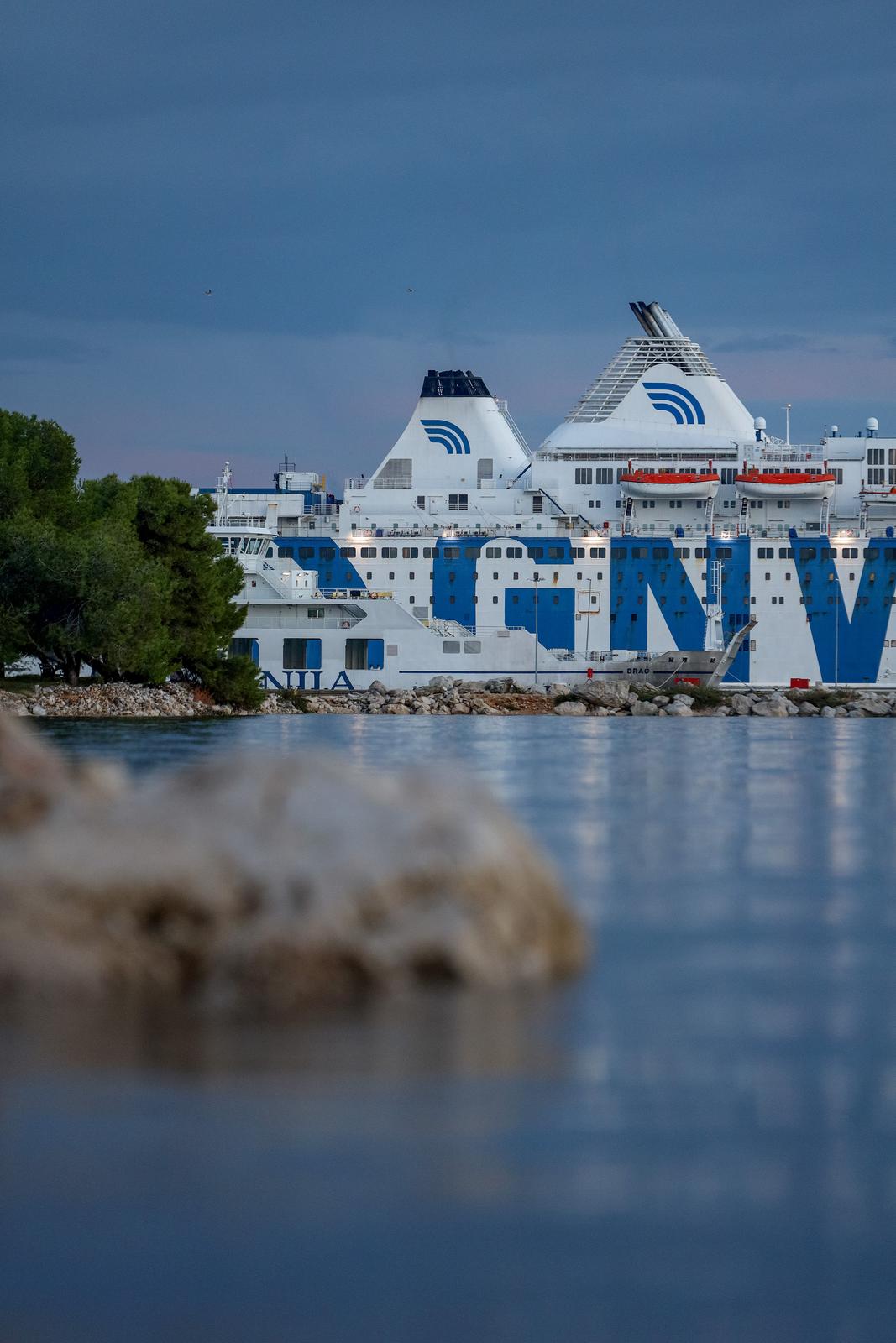 Kruzeri GNV Allegra i GNV Rhapsody na vezu u luci Gaženica