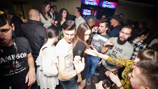 Subotnji party u Svarog baru