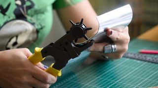 Miljana Jovičić proizvodi torbice od starih gramofonskih ploča