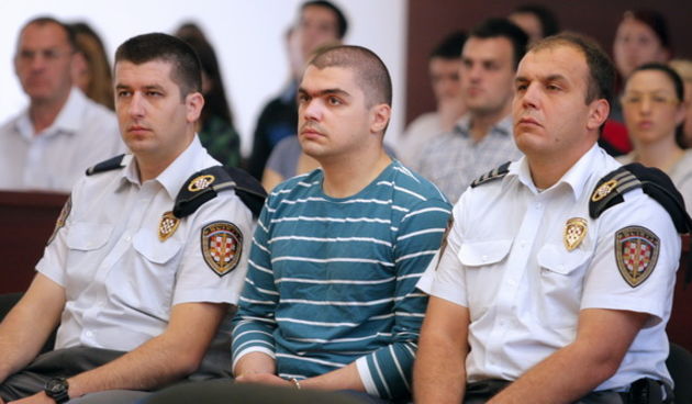 Split, 080513.
Na Zupanijskom sudu u Splitu danas je zapocelo sudjenje Ediju Misicu za ubojstvo Meksikanke Selene Graciano Macendo.
Na fotografiji: Edi Misic.
Foto: Duje Klaric / CROPIX