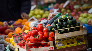 Đir po pijaci, 17. travnja 2012. (foto:Saša Čuka)