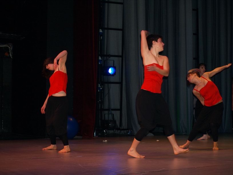 Plesno kazalisna udruga Zalet