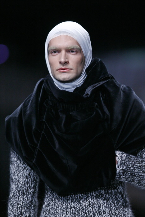 Zagreb, 120311.
Veceras je na Zagrebackom velesajmu odrzana druga vecer modne revije Dove Fashion.Hr.
Revije ce trajati do nedjelje 13.03.
Revija na slici: Igor Galas.
Foto: Neja Markicevic / CROPIX