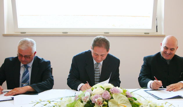 Image 1205057 (auto)