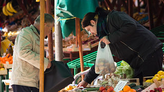 Đir po pijaci, 17. travnja 2012. (foto:Saša Čuka)