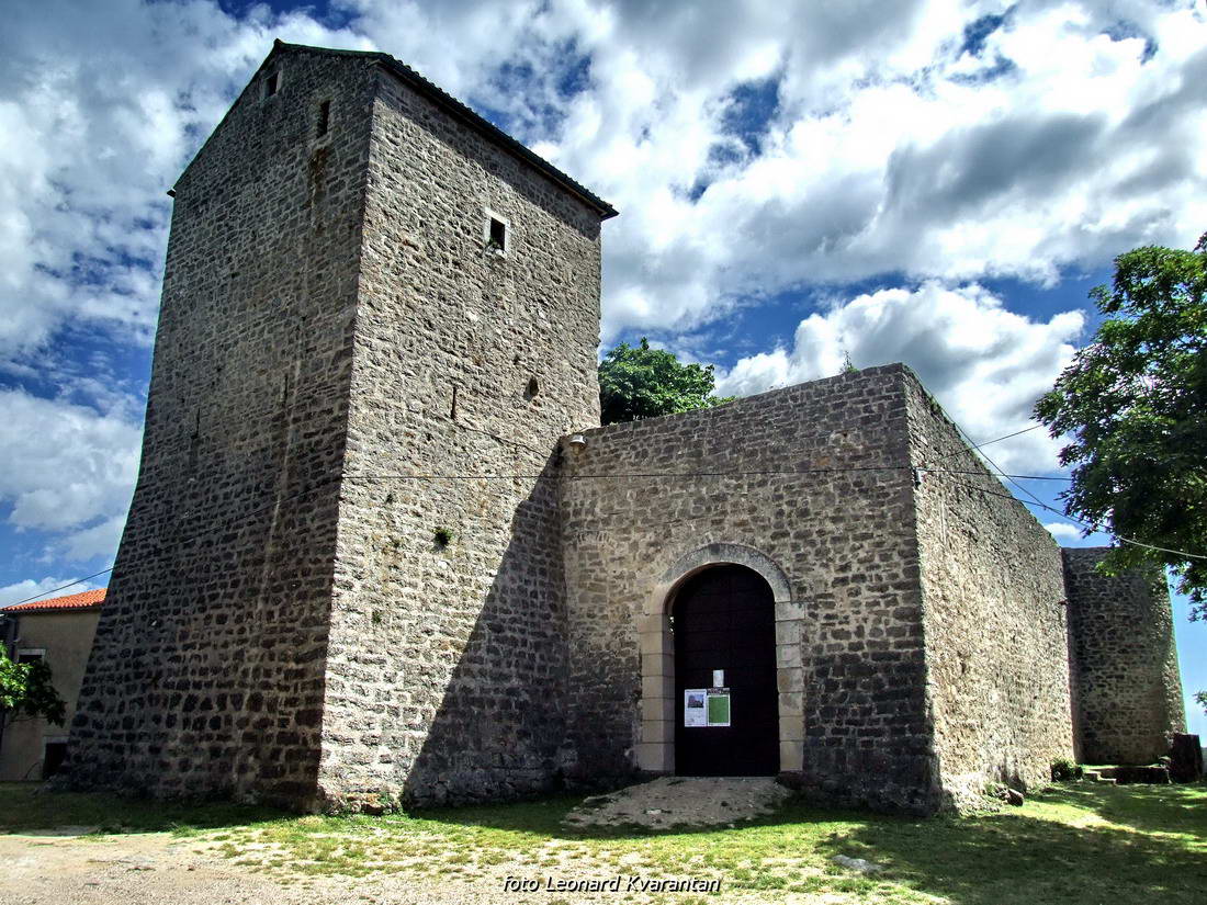 Benkovac – kaštel Benković, foto: Leonard Kvarantan Benkovac – kaštel Benković, foto: Leonard Kvarantan