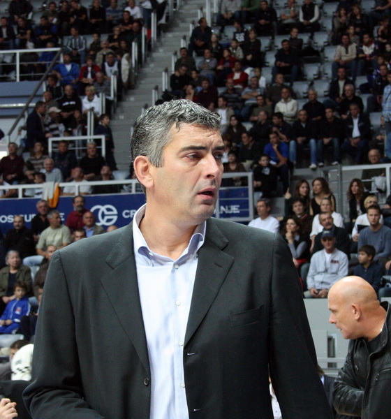 KK Zadar – Real Madrid, umirovljenje dresova 10 (Giuseppe Giergia) i 11 (Kresimir Cosic), Foto; Mladen Malik KK Zadar – Real Madrid, umirovljenje dresova 10 (Giuseppe Giergia) i 11 (Kresimir Cosic), Foto; Mladen Malik