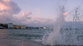 Tramontana u Zadru 17. prosinca 2011., Foto: Leo Banić Tramontana u Zadru 17. prosinca 2011., Foto: Leo Banić