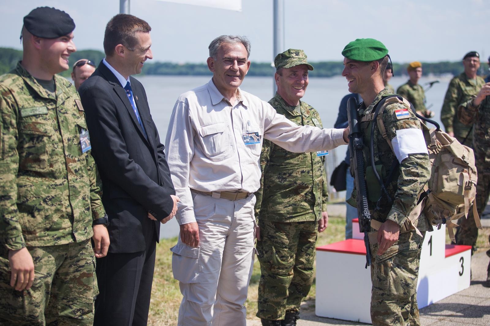 Ante Jović ponio titulu najspremnijeg vojnika na godišnjem natjecanju Hrvatske vojske Ante Jović ponio titulu najspremnijeg vojnika na godišnjem natjecanju Hrvatske vojske