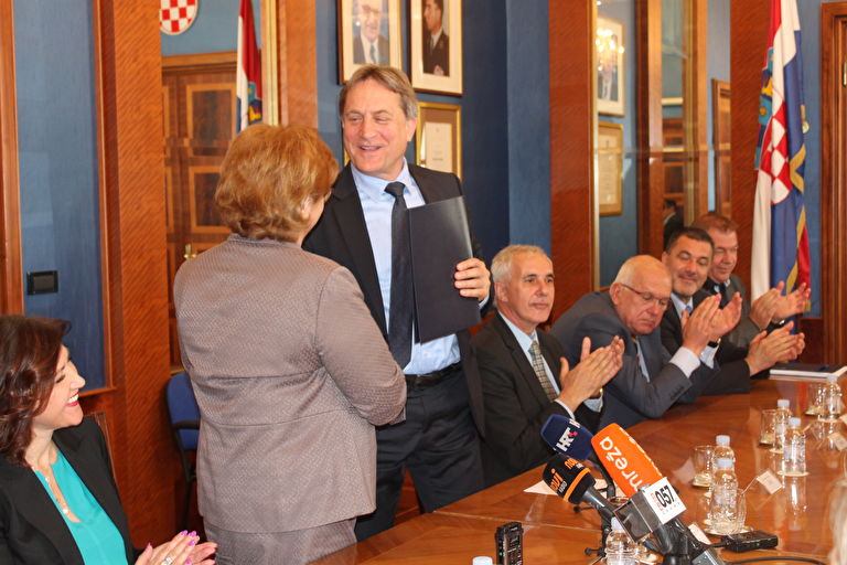 Nada Murganić potpisala je dodatak Ugovoru o sufinanciranju centra Mocire Nada Murganić potpisala je dodatak Ugovoru o sufinanciranju centra Mocire