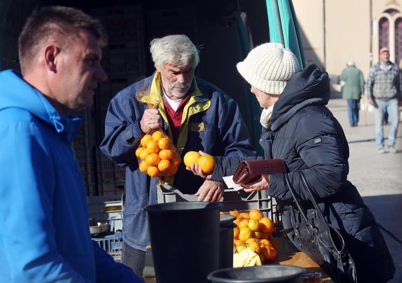 Mandarine na šibesnkoj