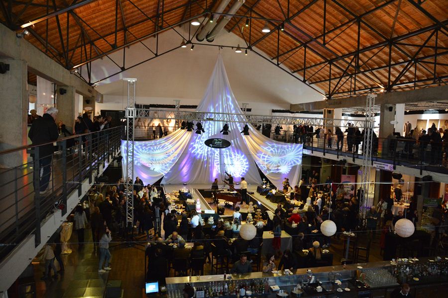 “Prosvjedom ljubavi” otvoren 8. Festival vjenčanja, foto: Iva Perincic “Prosvjedom ljubavi” otvoren 8. Festival vjenčanja, foto: Iva Perincic