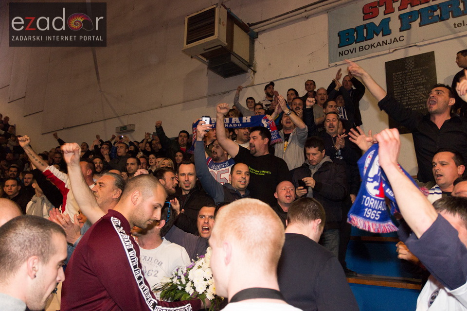 Humanitarno gledanje utakmice Zadar-Cibona u Jazinama Humanitarno gledanje utakmice Zadar-Cibona u Jazinama