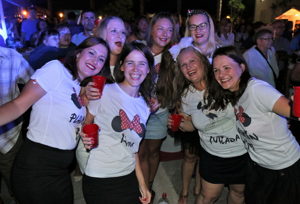 Jasmin Stavros na Viru