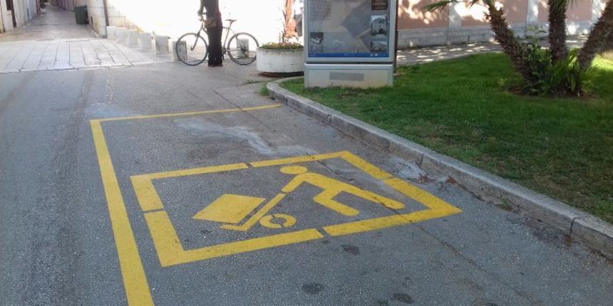 Pretovara mjesta, dostava