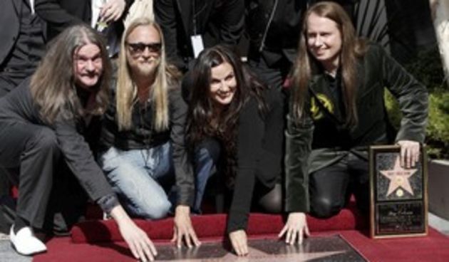 Obitelj Roya Orbisona pored njegove zvijezde na Stazi slavnih (Foto: AP)