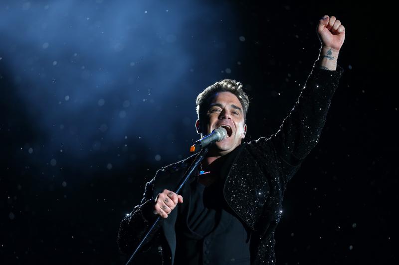 13.08.2013., Zagreb – Britanski pjevac Robbie Williams odrzao je koncert na maksimirskom stadionu u sklopu turneje Take the crown. Photo: Petar Glebov/Pixsell 13.08.2013., Zagreb – Britanski pjevac Robbie Williams odrzao je koncert na maksimirskom stadionu u sklopu turneje Take the crown. Photo: Petar Glebov/Pixsell