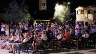 Dašak Italije: Koncert Nere Gojanović, Gordane Pavić i Vladimira Garića na rivi u Petrčanima