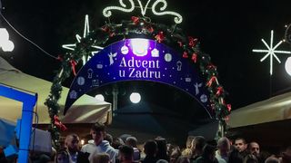 Koncertom grupe Dalmatino otveron Advent u Zadru 2022. Koncertom grupe Dalmatino otveron Advent u Zadru 2022.