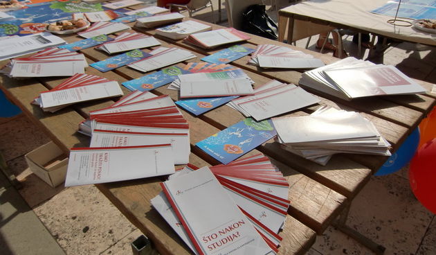Tjedan cjeloživotnog učenja 2011., sajam obrazovanja na Narodnom trgu