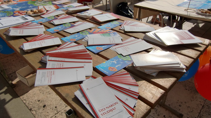 Tjedan cjeloživotnog učenja 2011., sajam obrazovanja na Narodnom trgu Tjedan cjeloživotnog učenja 2011., sajam obrazovanja na Narodnom trgu