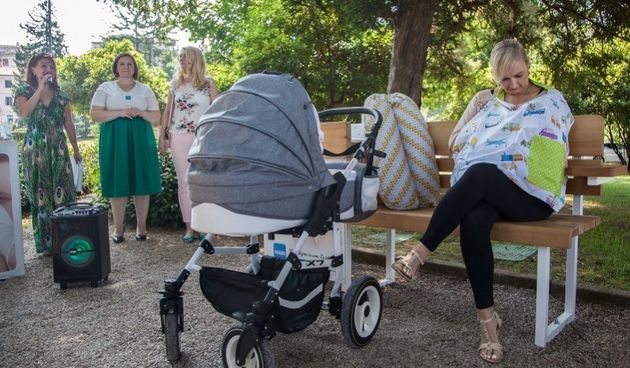 U Puli otvorena MAM klupica za dojenje