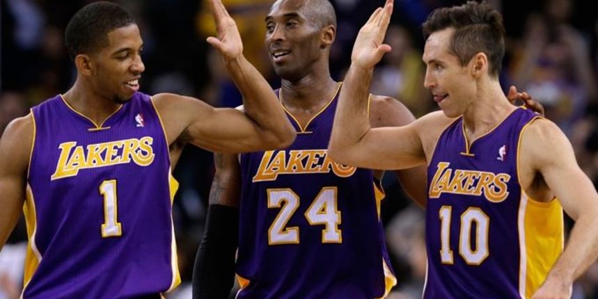 LA Lakers: Darius Morris, Kobe Bryant, Steve Nash, foto: nba.com LA Lakers: Darius Morris, Kobe Bryant, Steve Nash, foto: nba.com