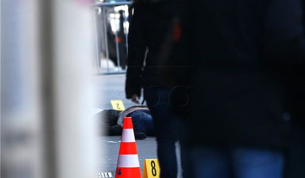 Napadač na policijsku postaju u Parizu, Foto: Hina