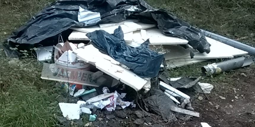 Park šuma Musapstan prvog dana Adventa “obogaćena novom pošiljkom” smeća Park šuma Musapstan prvog dana Adventa “obogaćena novom pošiljkom” smeća