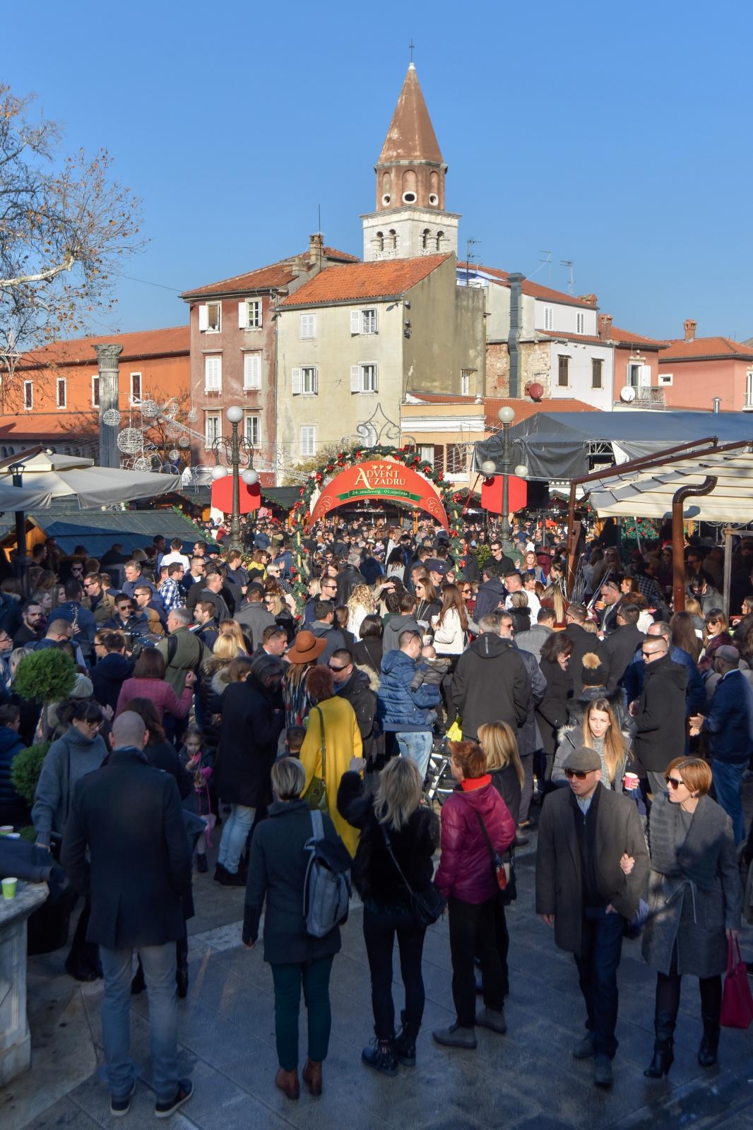 Veselo Badnje jutro u Zadru