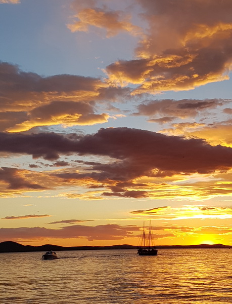 Spektakularan zalazak sunca 22. kolovoza 2016. Foto:Mladen Malik Spektakularan zalazak sunca 22. kolovoza 2016. Foto:Mladen Malik