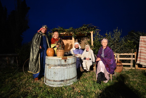 Diklo: Na Bunarima na blagdan sv. Stjepana uprilične žive jaslice Udruge Kveštura. Foto: Iva Perinčić Diklo: Na Bunarima na blagdan sv. Stjepana uprilične žive jaslice Udruge Kveštura. Foto: Iva Perinčić