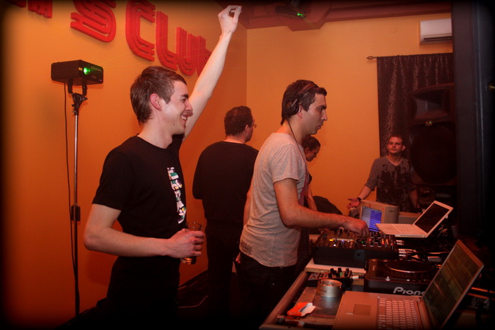 DJ Petar Dundov, DJ Androligic i DJ Mony u Peppers Clubu 5. ozujka, Foto: Iva Idassa