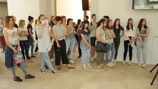 Mladi zadarski dizajneri predstavili radove na izložbi “Zalistavac – tekstilni mozaik u nakitu” Mladi zadarski dizajneri predstavili radove na izložbi “Zalistavac – tekstilni mozaik u nakitu”