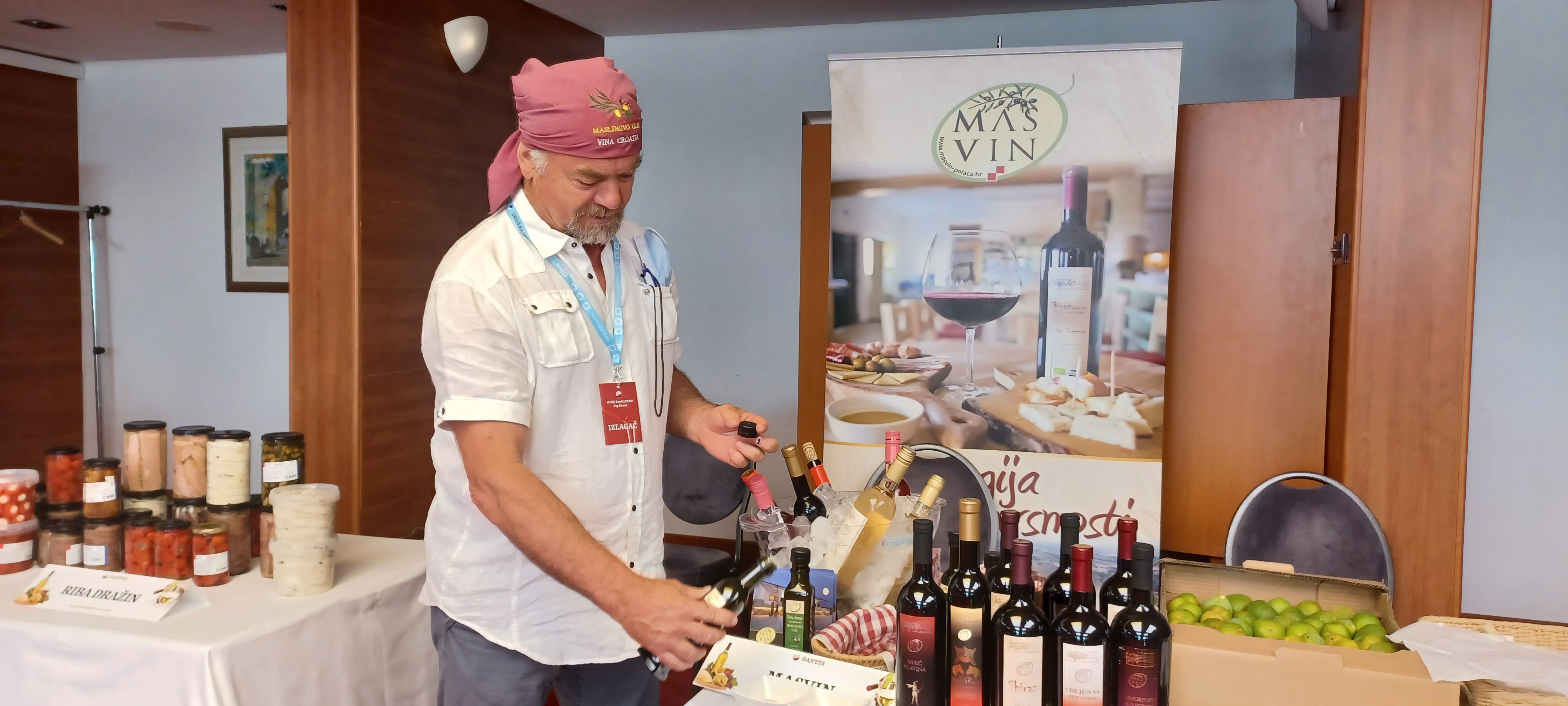 Wine EnoGASTRO Vip Event na terasi hotela Kolovare