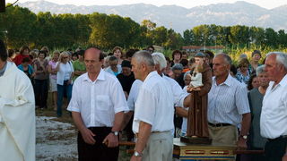 Privlaka: Procesija i Sveta misa, 13. lipnja 2009. Privlaka: Procesija i Sveta misa, 13. lipnja 2009.
