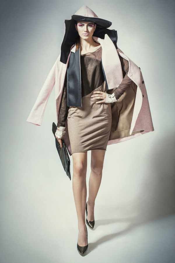 Fotografije predstavljanja dijela novih jesensko-zimskih kolekcija hrvatskih dizajnera LOOKBOOK Fall / Winter 2012-2013 na portalu www.moda.hr Fotografije predstavljanja dijela novih jesensko-zimskih kolekcija hrvatskih dizajnera LOOKBOOK Fall / Winter 2012-2013 na portalu www.moda.hr